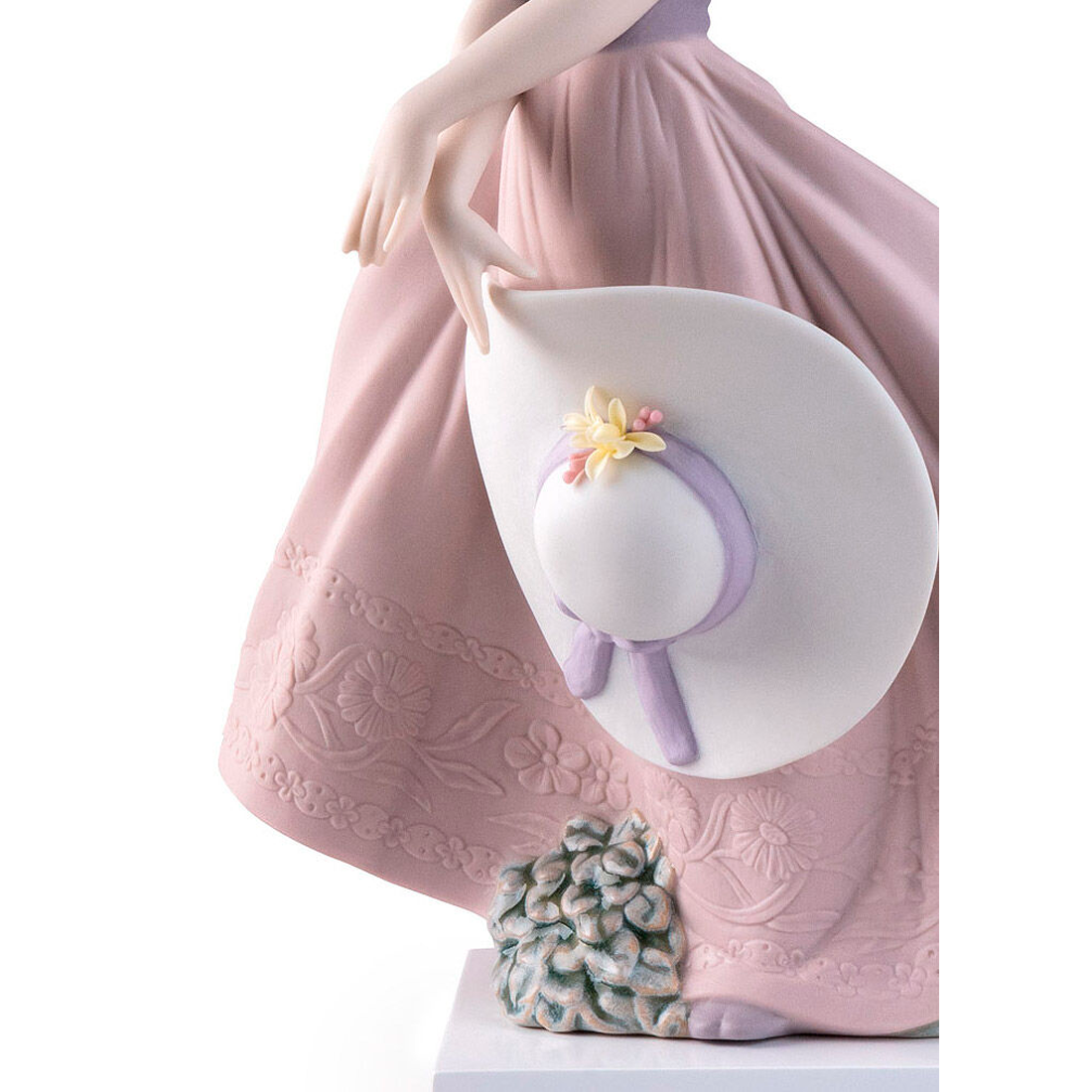 LLADRO' - Statua Scultura Figura Pamela al vento 01009533