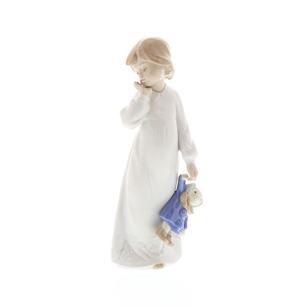 Statuina Bambina con Bambola NAO in porcellana decorata 21x9 cm
