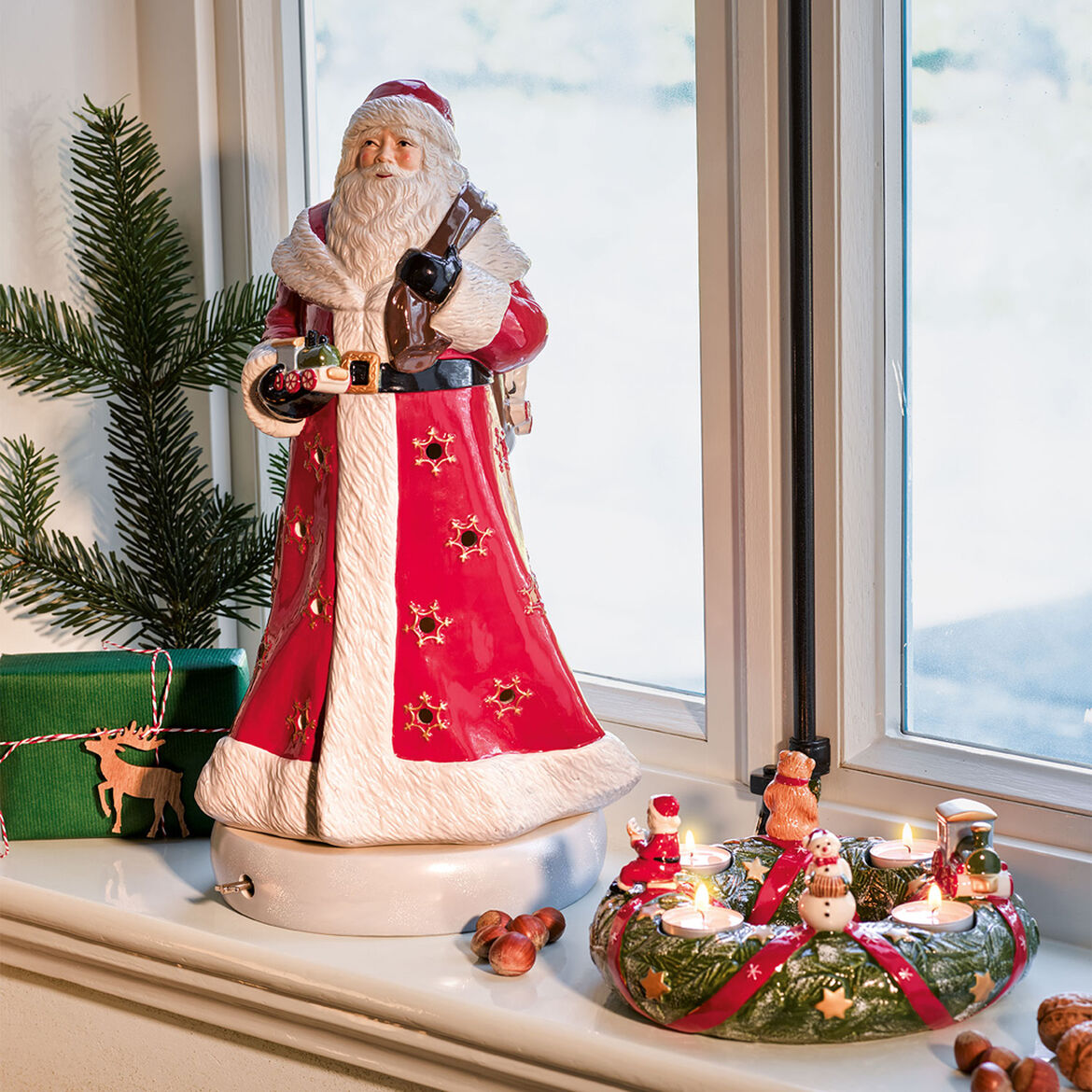 VILLEROY & BOCH - Christmas Toys Memory Santa Claus Music Box 45cm