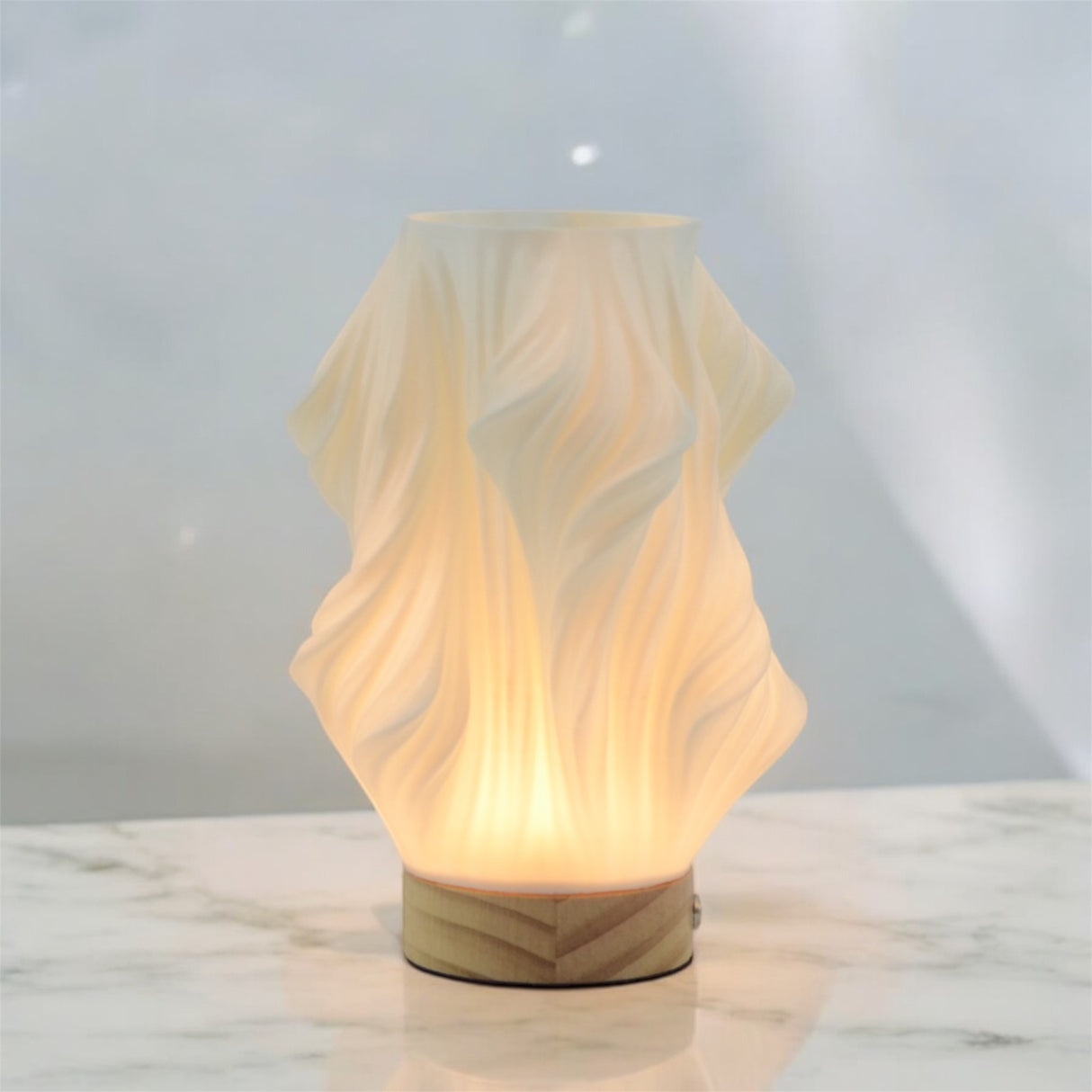 Lampada Dune Palais Royal in PLA con base in legno 14x21 cm