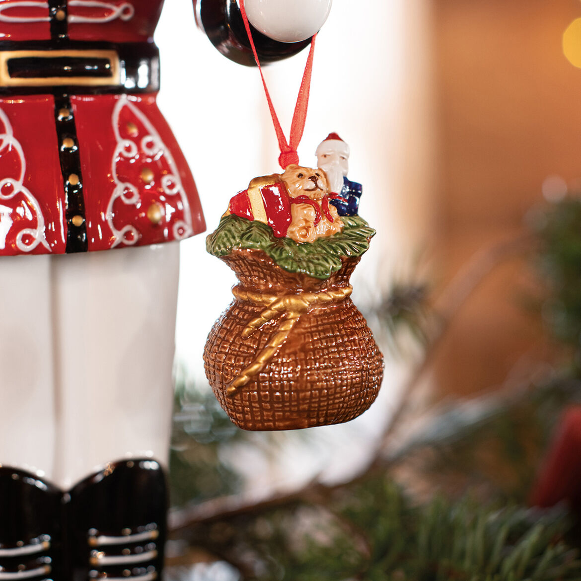 VILLEROY & BOCH Christmas Toys Memory Decorazione Natalizia Schiaccianoci 37cm Porcellana