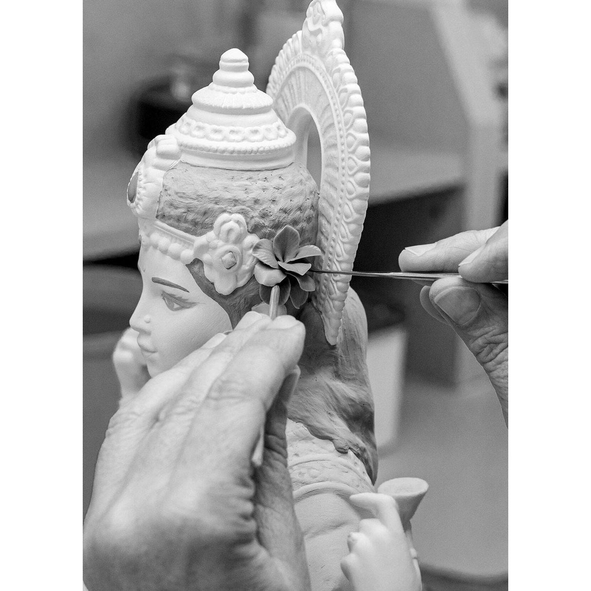 LLADRO' Scultura Statua Dea Lakshmi 41x27cm Porcellana