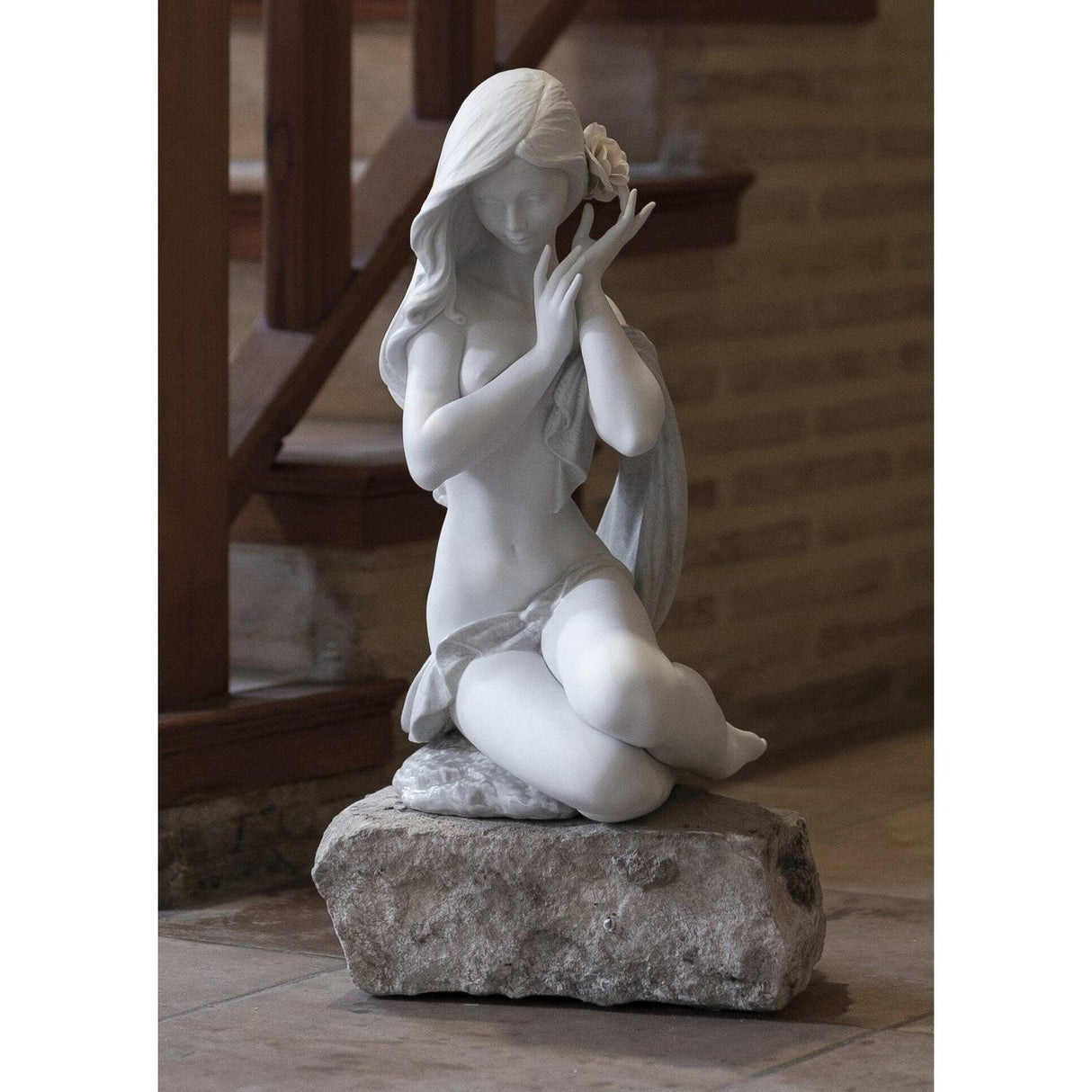 LLADRO' Figurina Donna Candida Luce Della Luna Bianco Edizione Limitata 48x25cm Porcellana