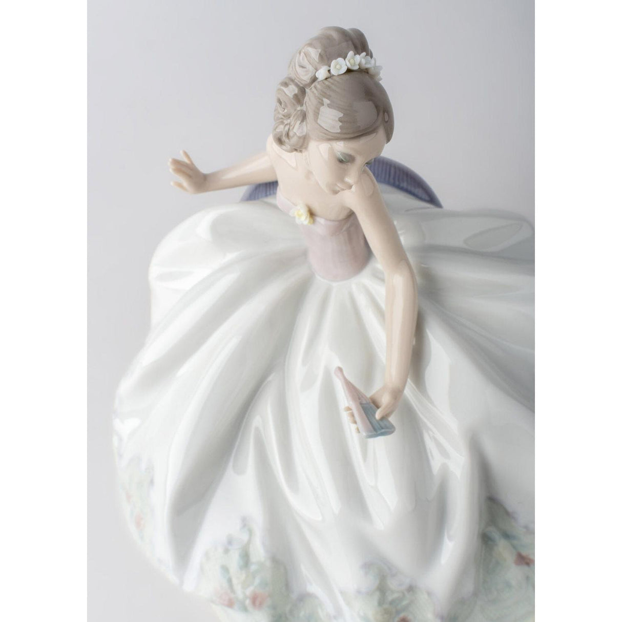 LLADRO' Figurina Dama 16x20cm Porcellana