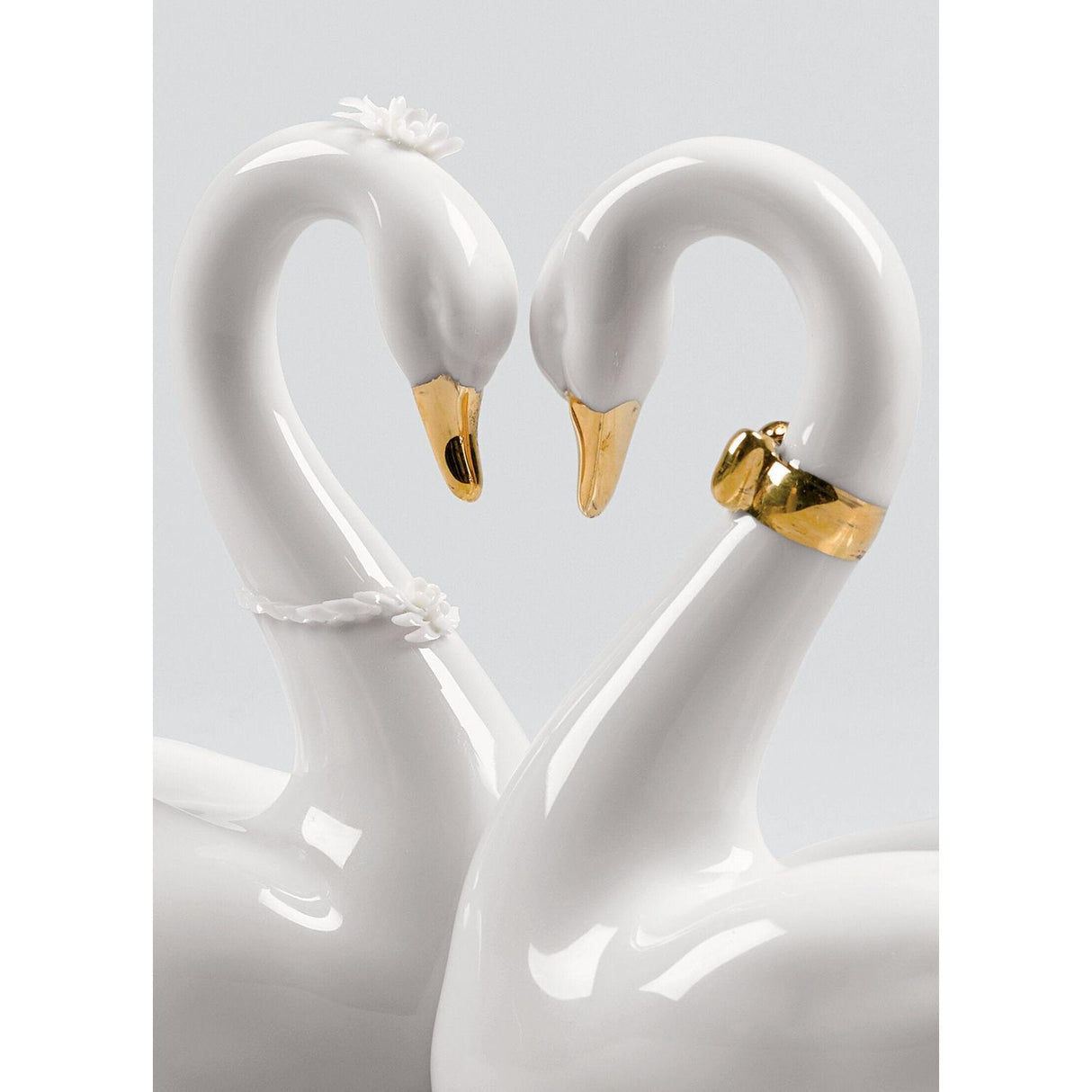 LLADRO' Figurina Cigni Amore Senza Fine Lustro Oro 13x27cm Porcellana