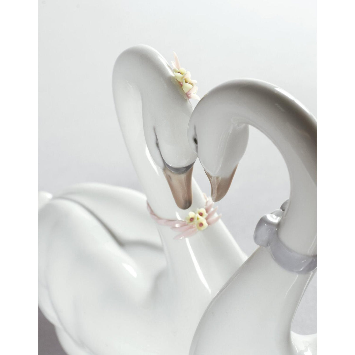 LLADRO' Figurina Cigni Amore Senza Fine 13x27cm Porcellana