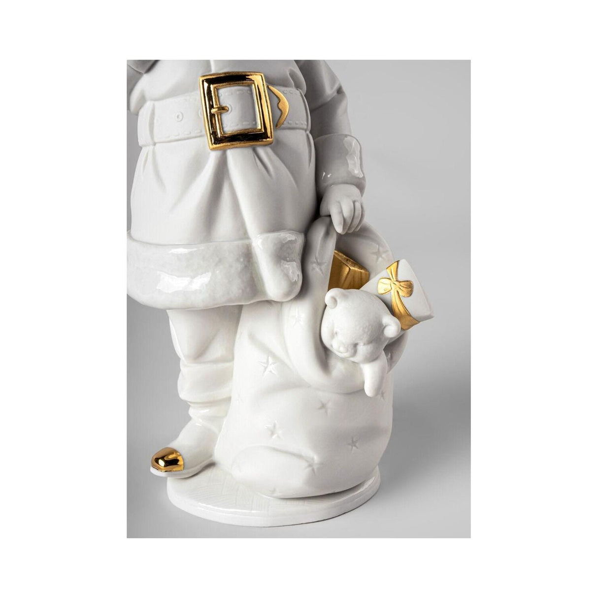 LLADRO' Scultura E' Arrivato Babbo Natale Bianco Oro 33x17cm Porcellana