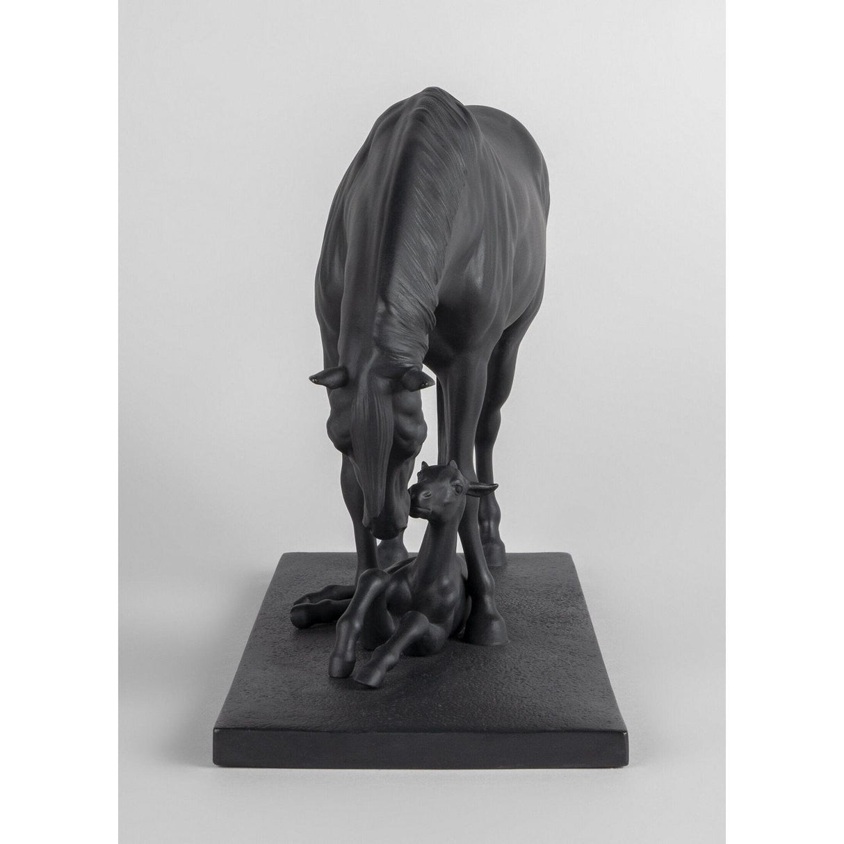 LLADRO' Cavalla e Puledro 27x39cm Porcellana