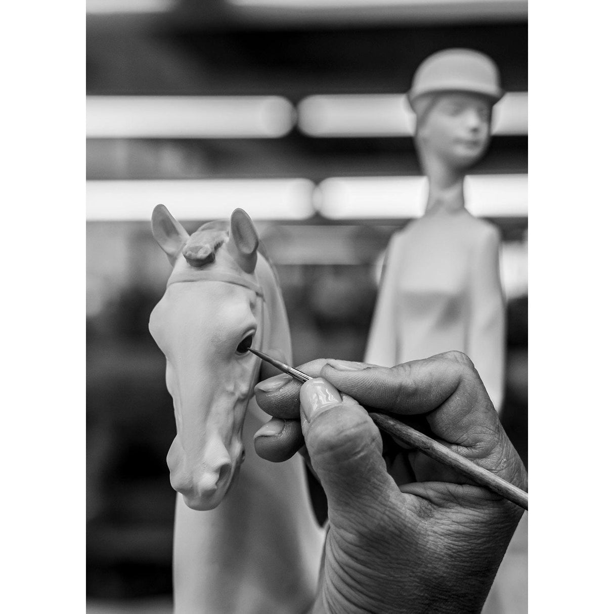 LLADRO' Figurina Amazzone 45x37cm Porcellana