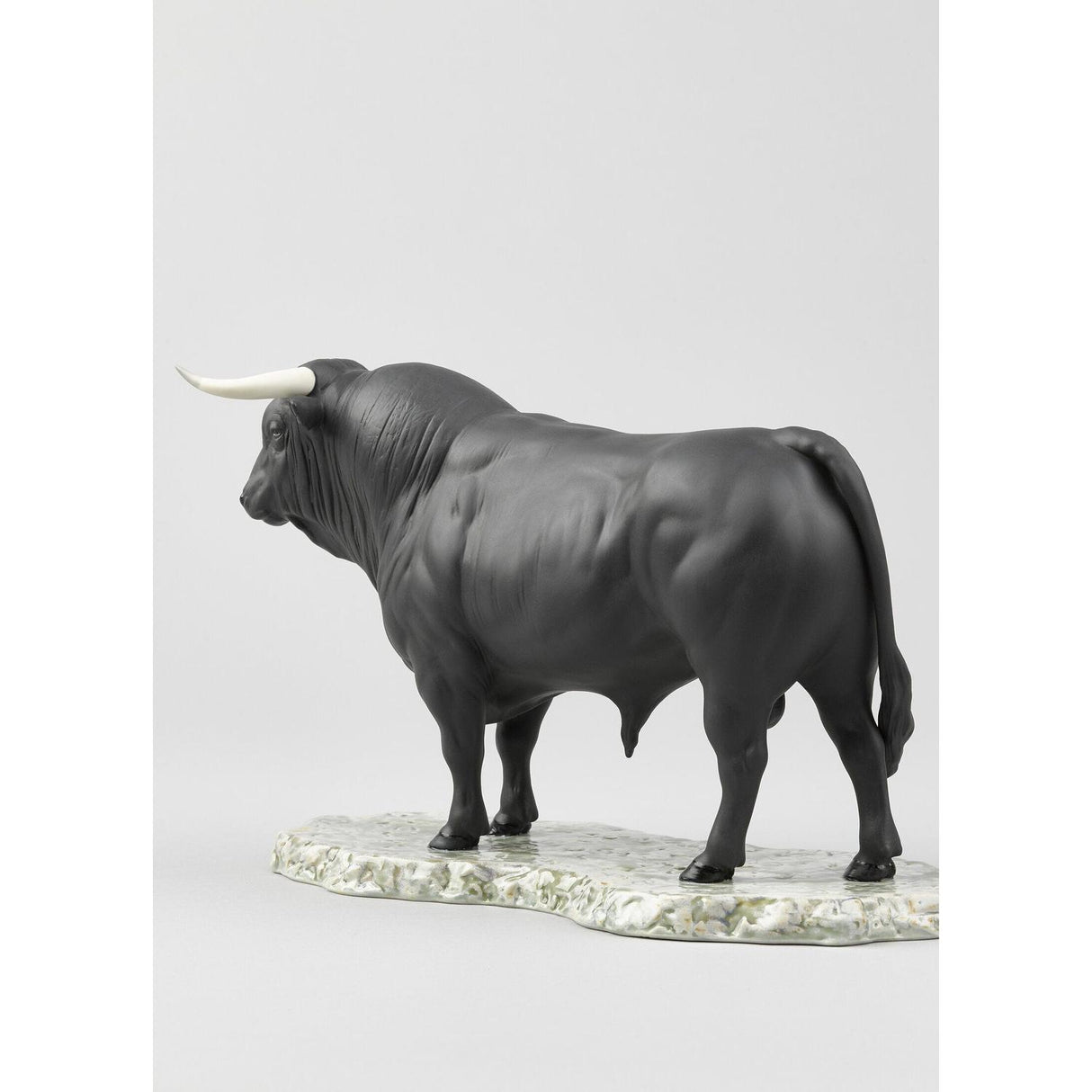 LLADRO' Figurina Toro Spagnolo 22x32cm Porcellana