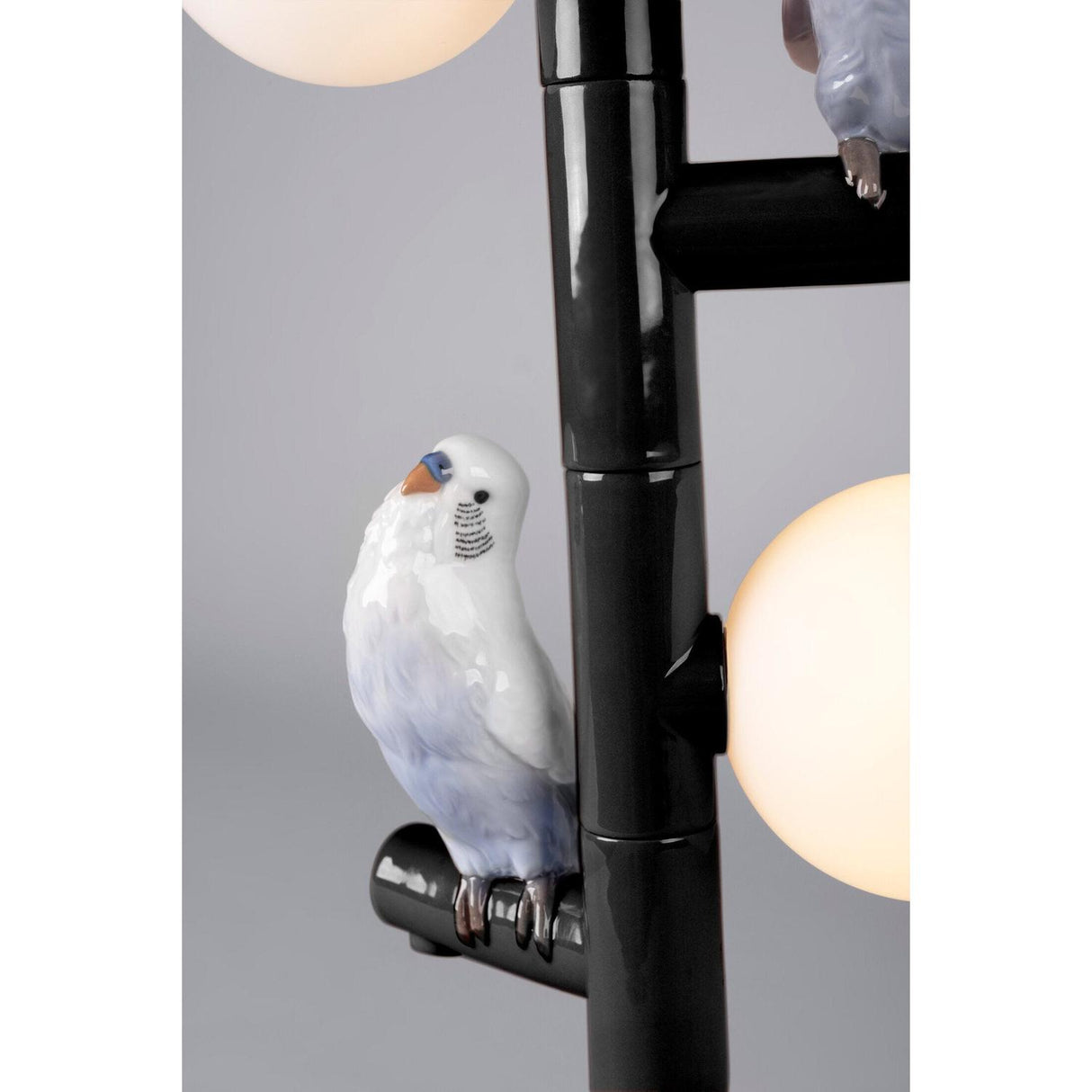 LLADRO' La Lampada da Tavolo The Parrot Party Nero 45x20cm Porcellana