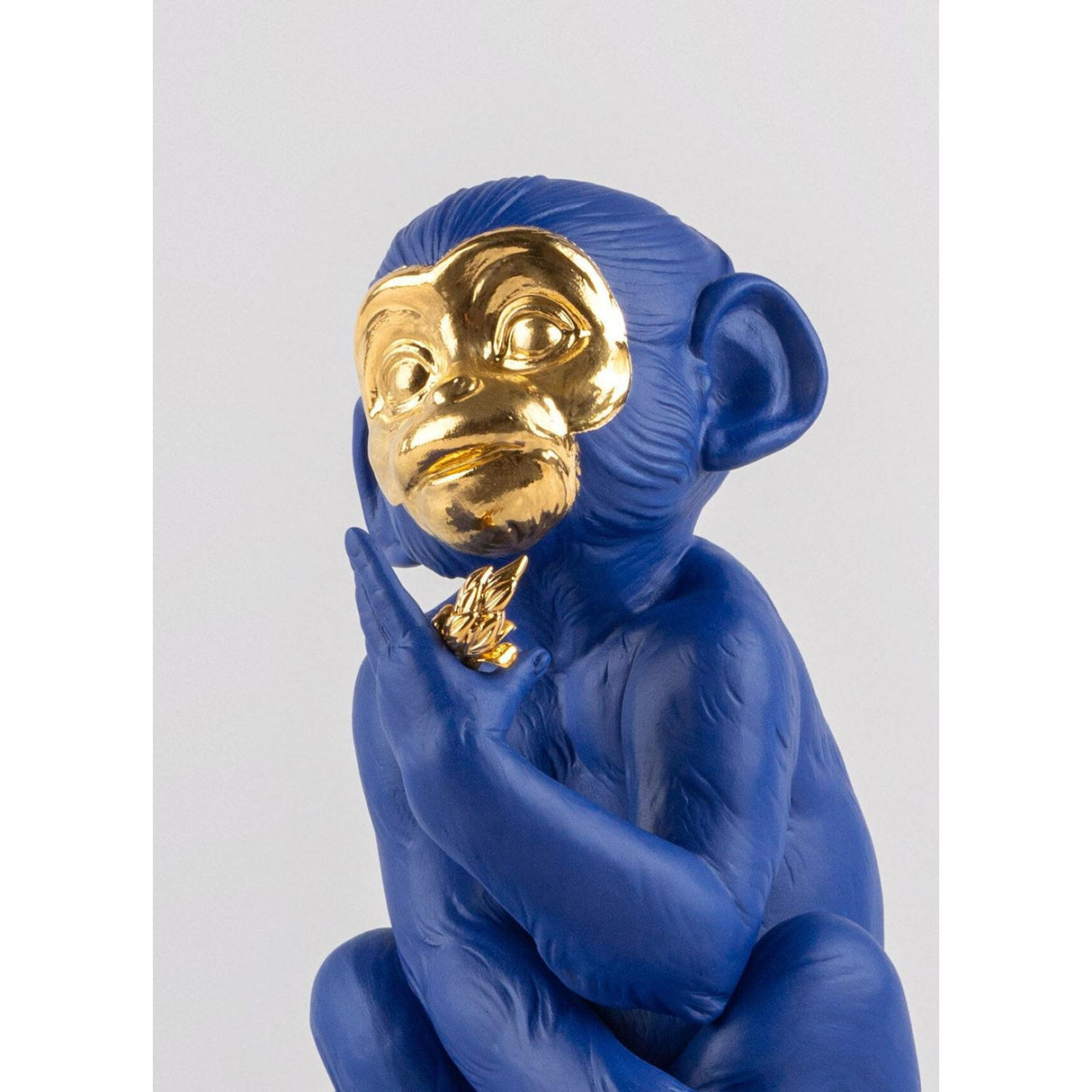 LLADRO' Scultura Piccola Scimmia Blu Oro Serie Limitata 23x17cm Porcellana