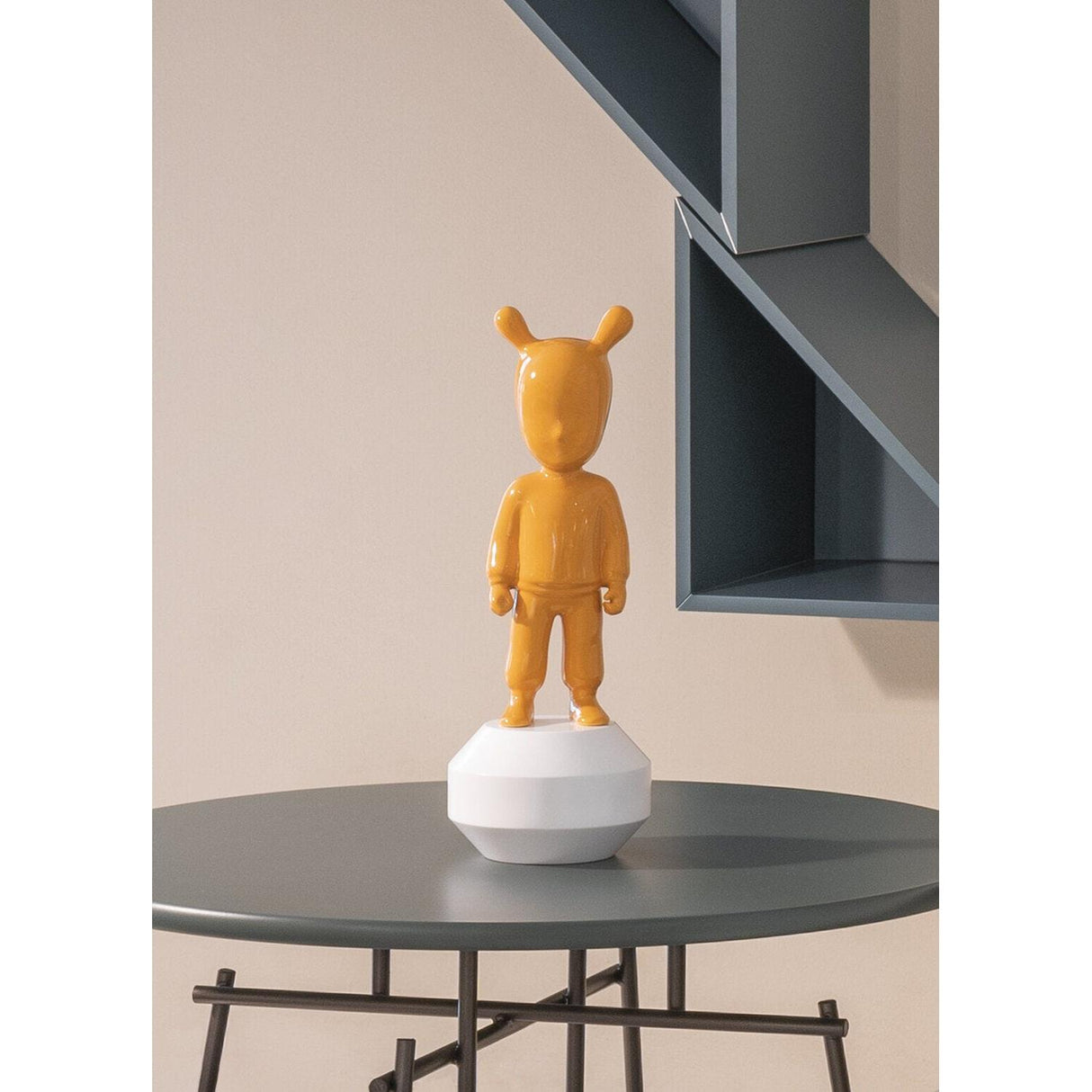 LLADRO' Figurina The Orange Guest Piccolo 30x11cm Porcellana