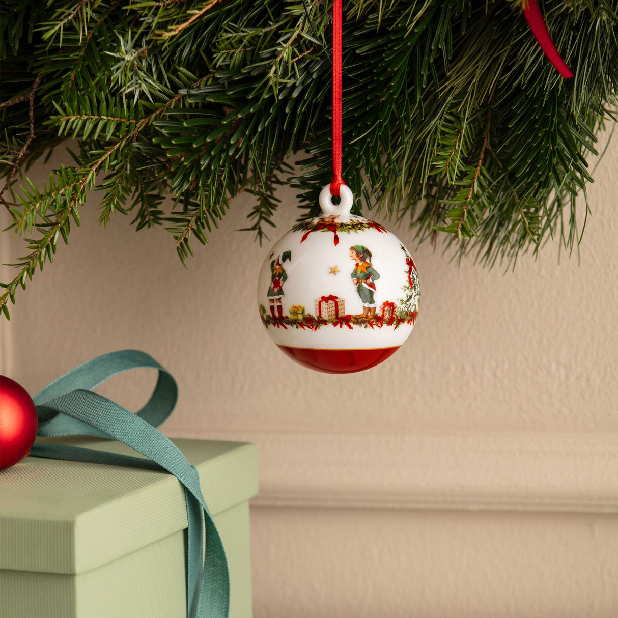 VILLEROY & BOCH Palla di Natale da Collezione Annual Christmas Edition 2026 in Porcellana Premium 6cm