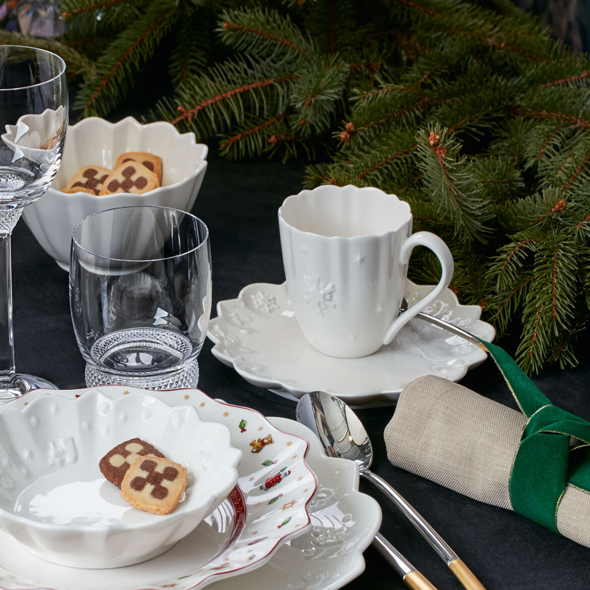 VILLEROY & BOCH Toy's Delight Royal Classic Piattino Tazza Tè Caffè 18,5cm Tavola Natalizia