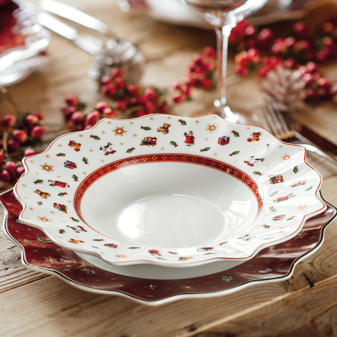 VILLEROY & BOCH Toy's Delight White Deep Plate 6 Pieces 26cm Christmas Table