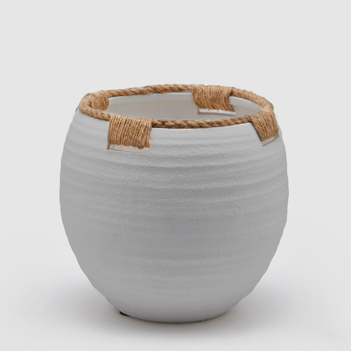 Vaso con Corde EDG in ceramica bianca con dettagli intrecciati 24x26 cm