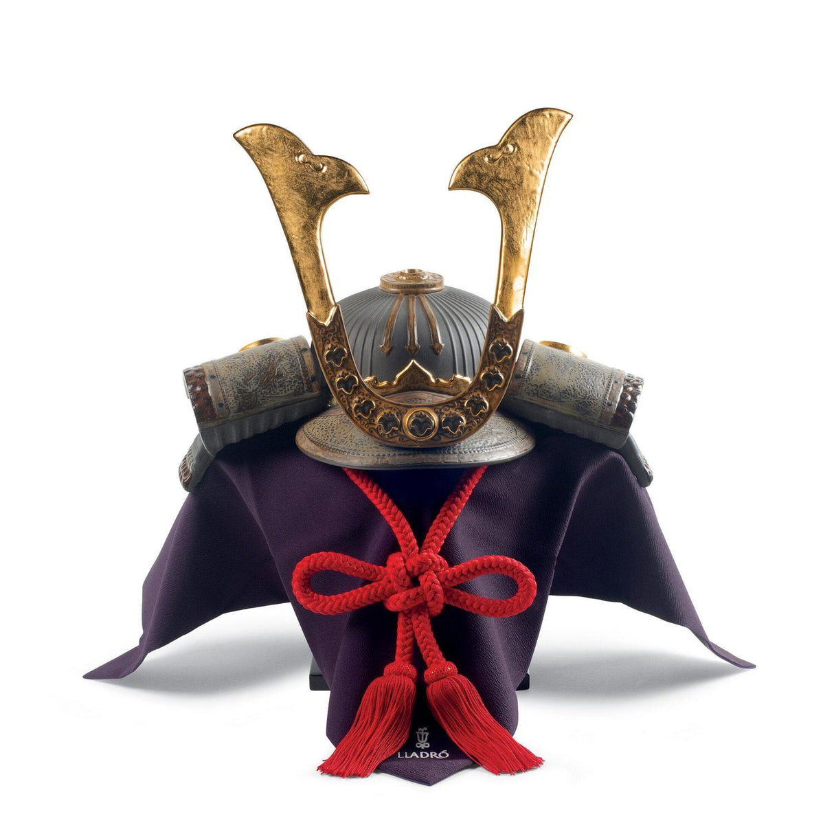 Elmetto Samurai Lladrò in porcellana nera opaca con dettagli oro 35x30 cm