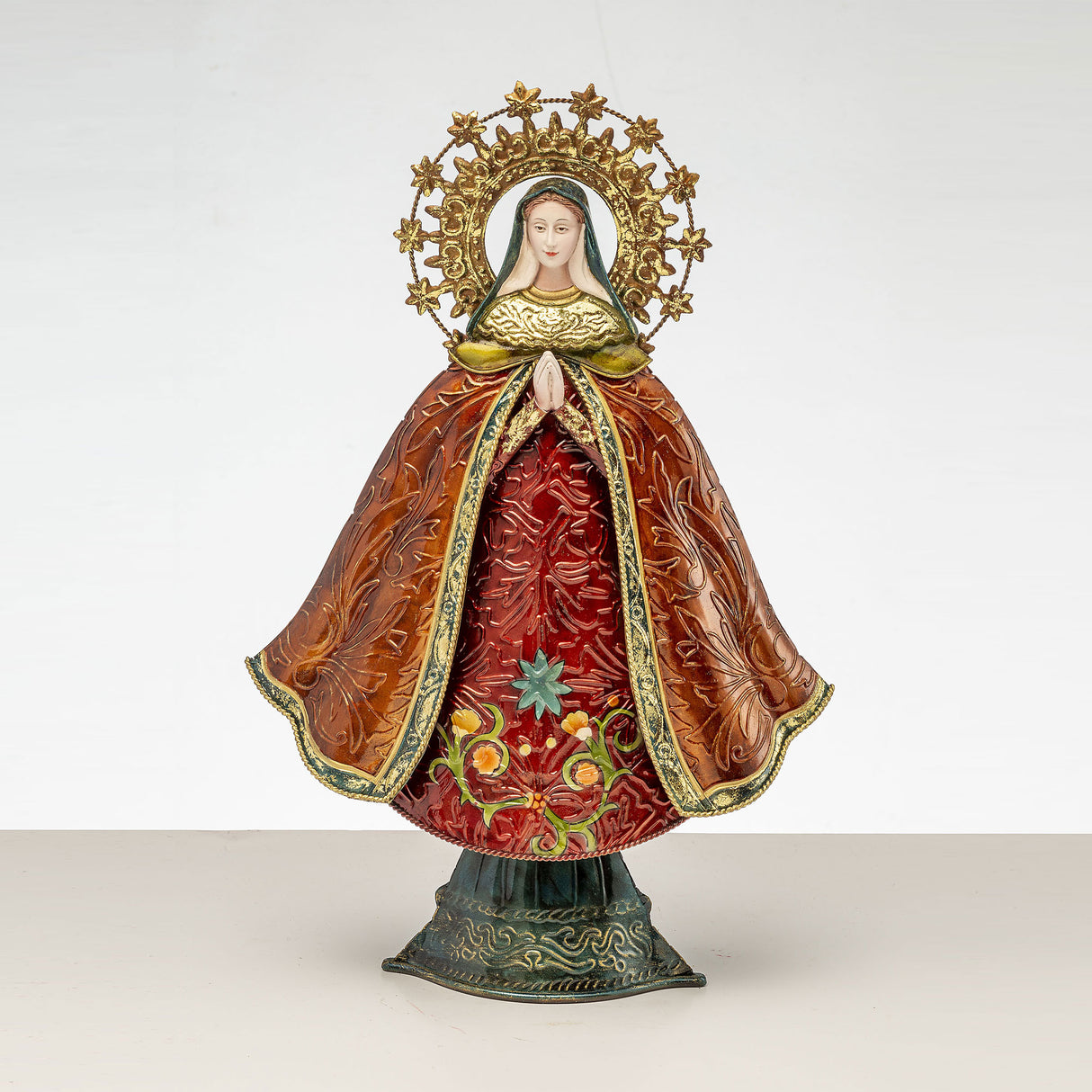 Statua Madonna che prega Noel in metallo rosso e oro 45 cm