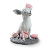 Statuina Chihuahua con Marshmallows Lladrò in porcellana 24x20 cm