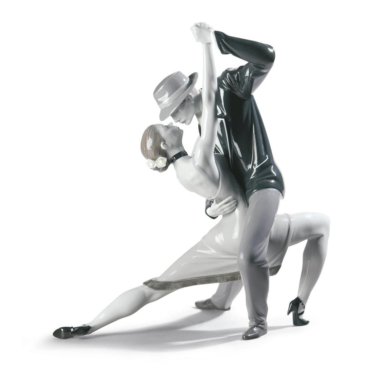 Scultura Tango Appassionato Lladrò in porcellana lucida nera e grigia