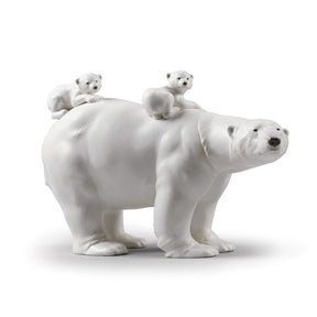 Scultura Mamma Orsa e cucciolo Lladrò in porcellana bianca 25x39 cm