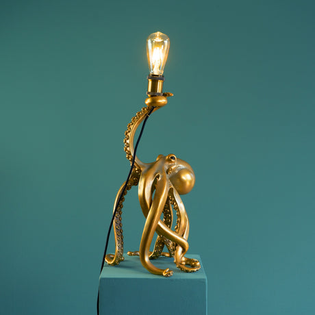 Lampada da tavolo Otto Octopus Werns in poliresina dorata 54 cm