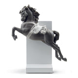 Scultura Cavallo Pirouette Lladrò in porcellana bianco e nero 34x30 cm