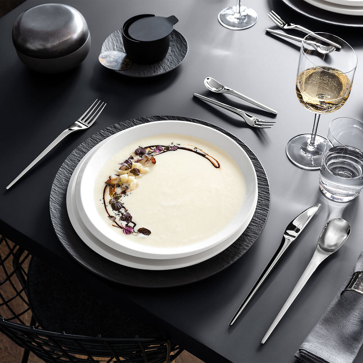 VILLEROY &amp; BOCH NewMoon Deep Plate Bowl 25cm 6 Pieces 1042642701