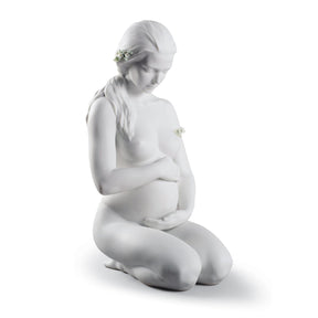 Scultura Madre Una Nuova Vita Lladrò in porcellana bianca opaca 30x16 cm