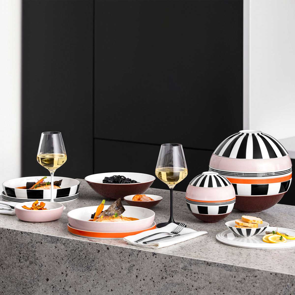 VILLEROY &amp; BOCH Iconic La Boule Memphis Porcelain Dinner Service