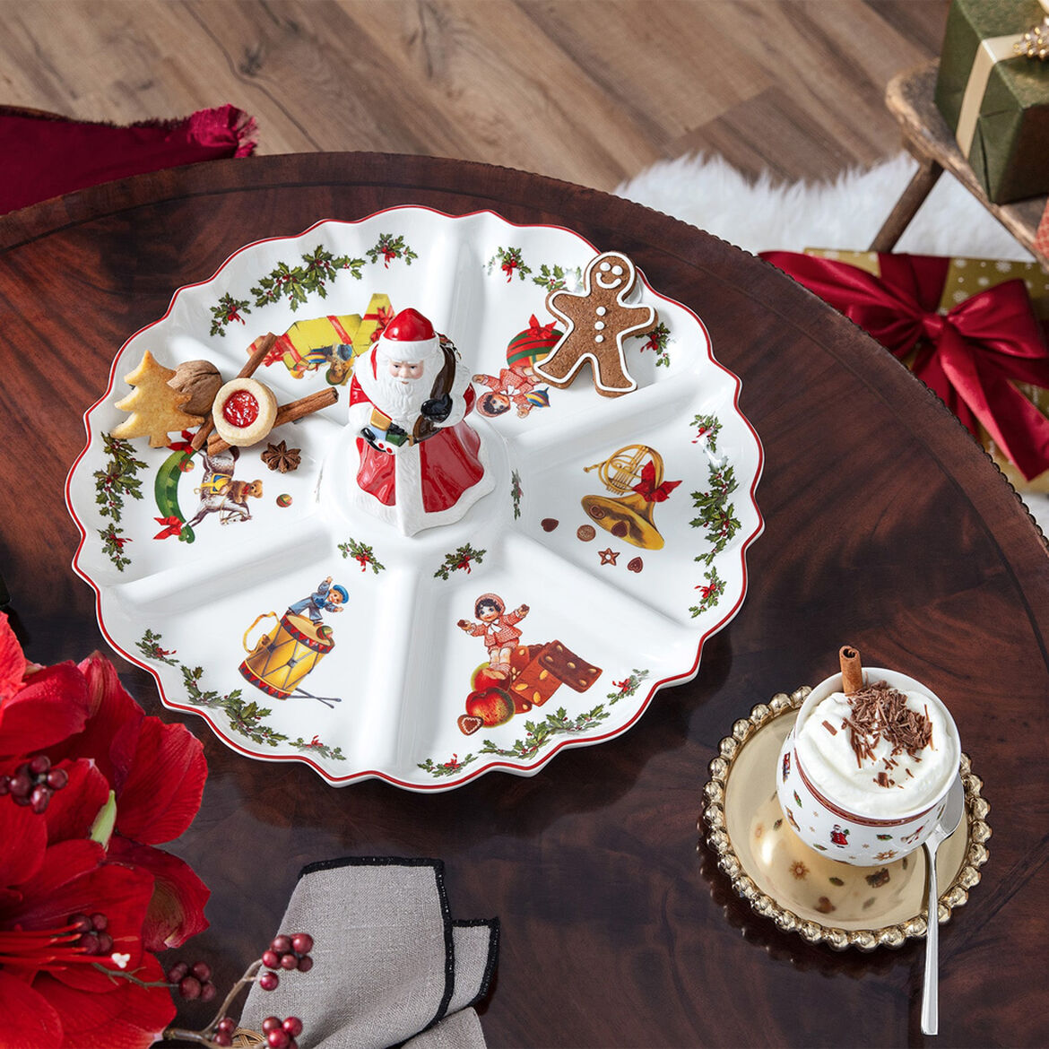 VILLEROY &amp; BOCH Toys Fantasy Cabaret Nostalgia Serving Plate 38cm Christmas