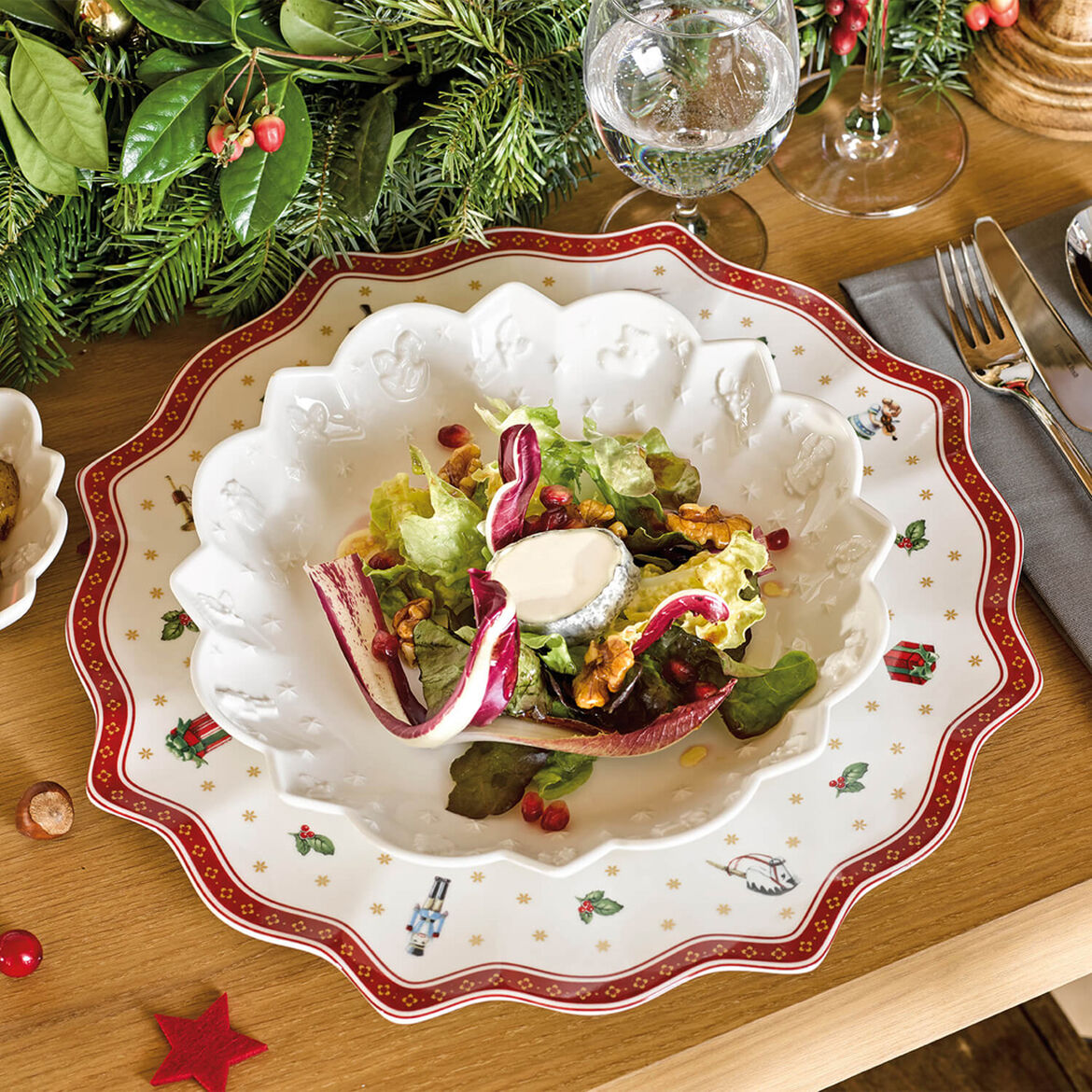 VILLEROY &amp; BOCH - Toy's Delight White Dinner Plate 29cm Christmas Table