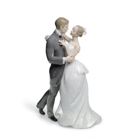 Statuina Il Valzer Dei Fidanzati Lladrò in porcellana lucida 30x21 cm