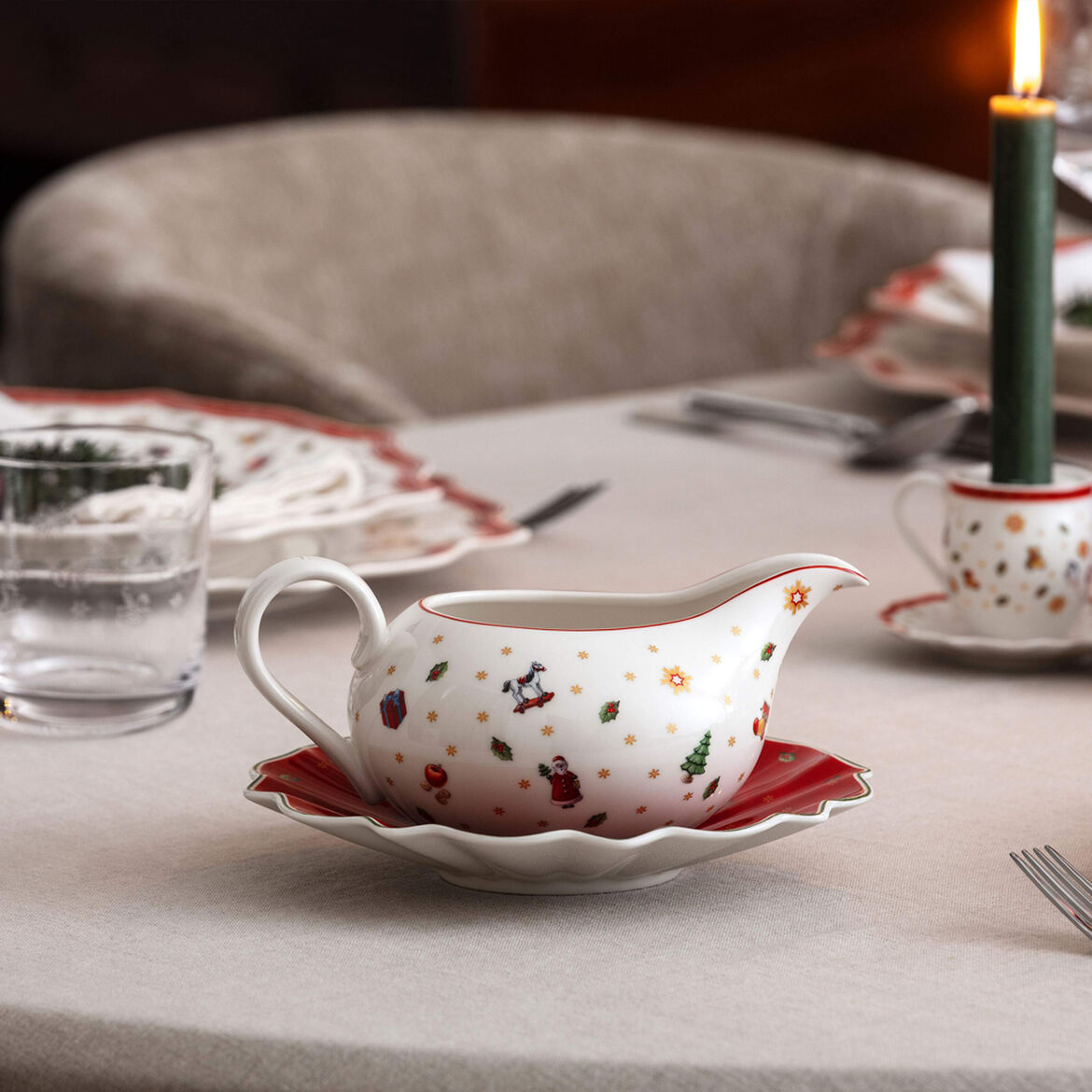 VILLEROY & BOCH Toy's Delight Salsiera con Piattino 250ml Porcellana Tavola di Natale