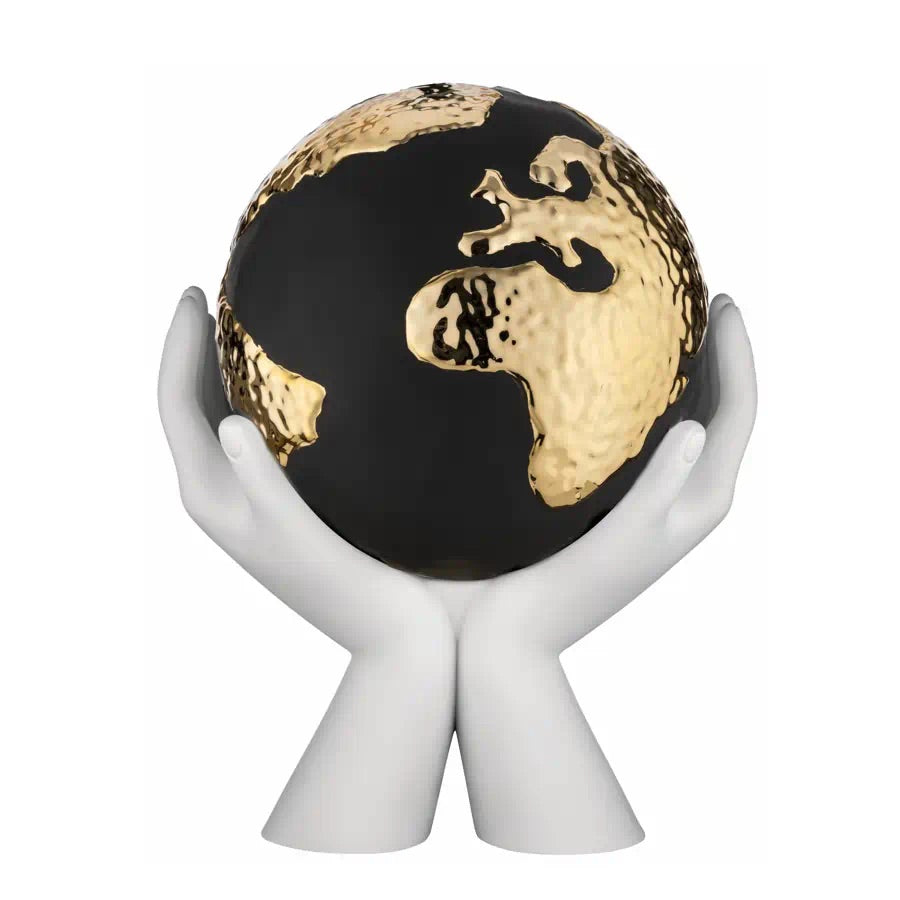 Scultura Mani con Mondo Bongelli Preziosi in marmorino bianco e oro 12x13 cm