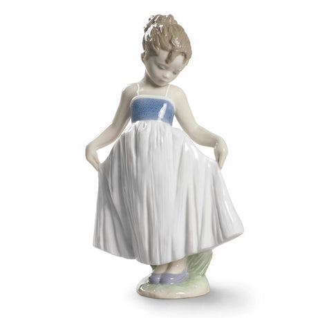 Statuina Bimba Guarda il mio vestito Lladrò in porcellana 20 cm