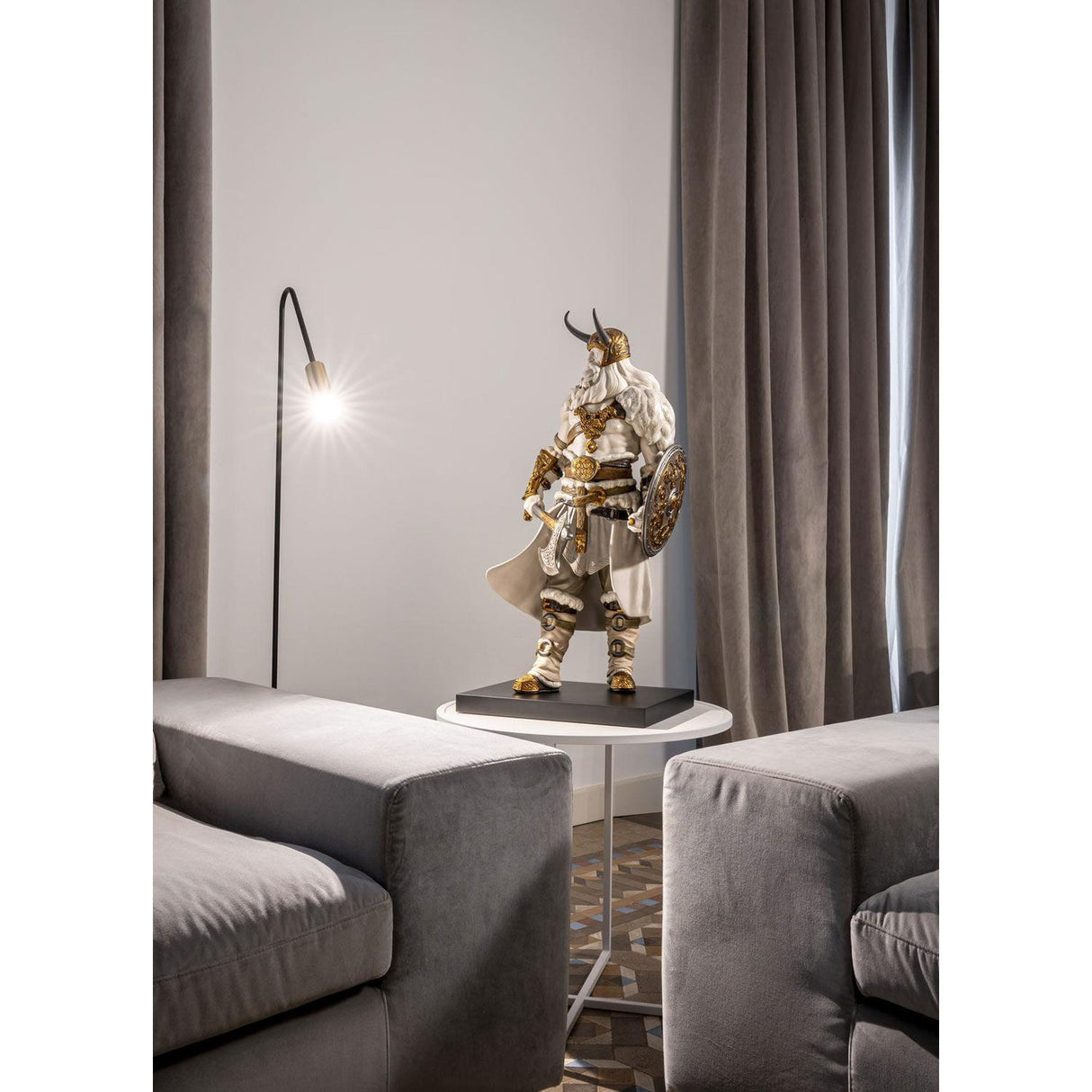 LLADRO' Scultura Odin 70x34cm Porcellana