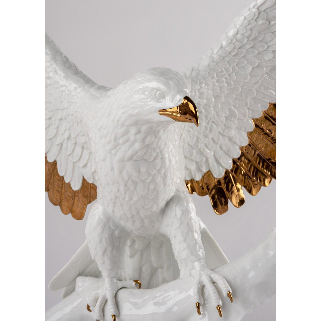 LLADRO' Aquila Bianco Rame 48x57cm Porcellana