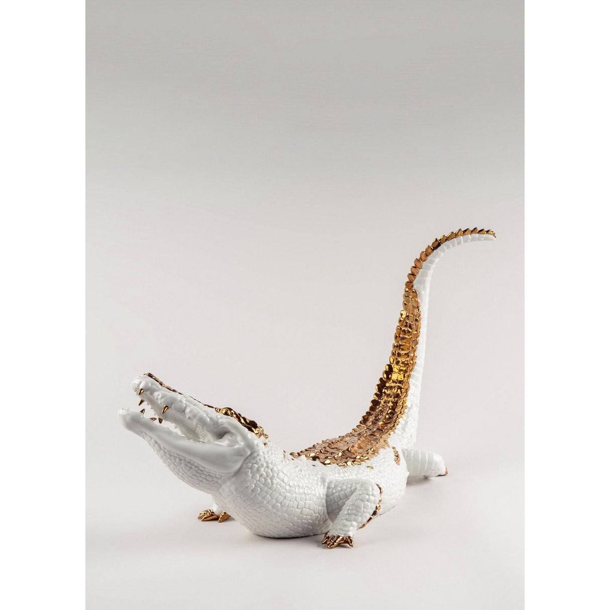 LLADRO' Scultura Coccodrillo Bianco Rame 39x68cm Porcellana