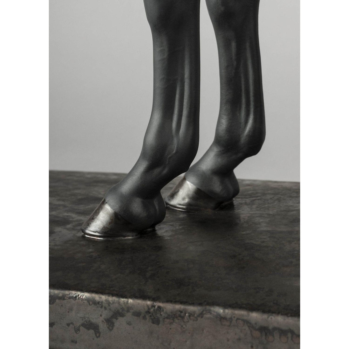 LLADRO' Scultura Cavallo Purosangue Inglese 44x56cm Porcellana