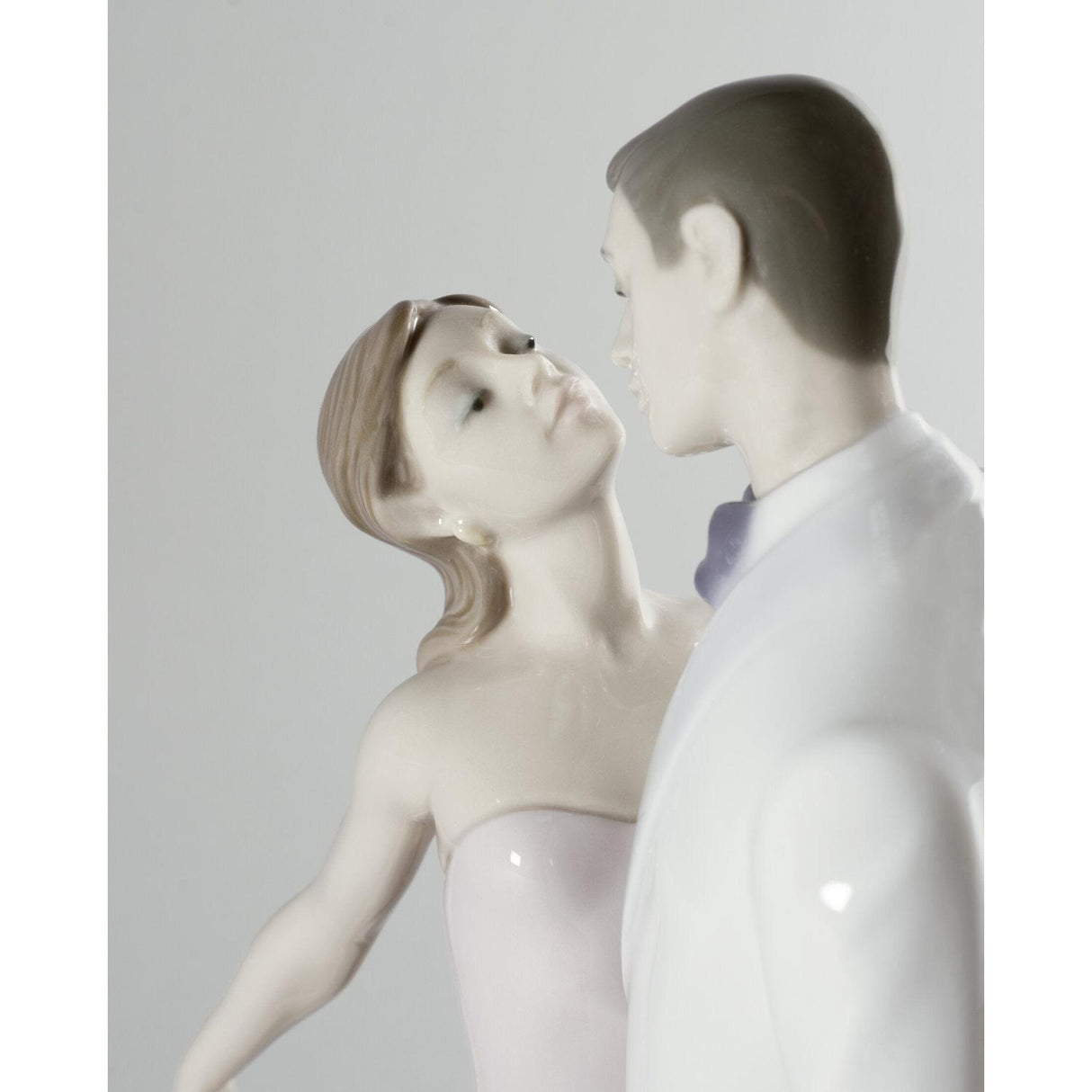 LLADRO' Figurina Coppia Felice Anniversario 32x21cm Porcellana