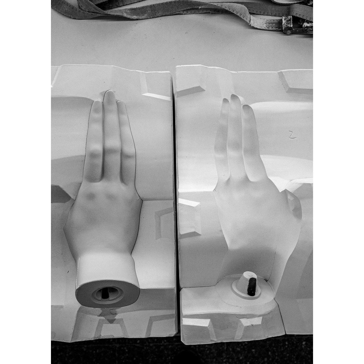 LLADRO' Scultura Protezione Mudra 42x14cm Porcellana