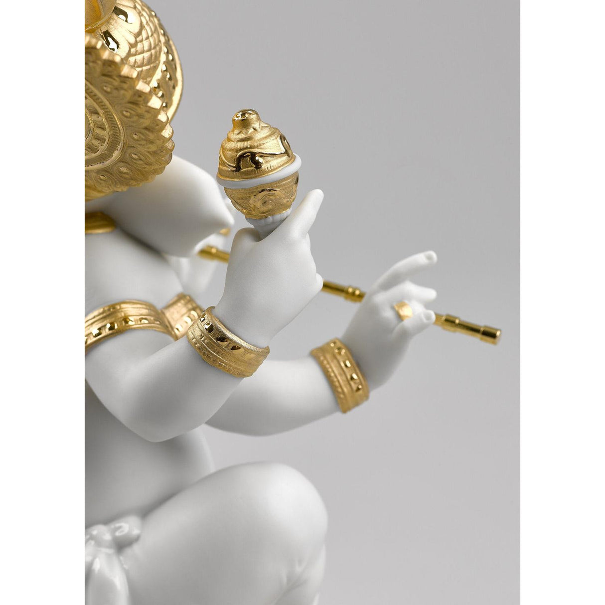 LLADRO' Figurina Ganesha con Bansuri Lustro Oro 23x19cm Porcellana