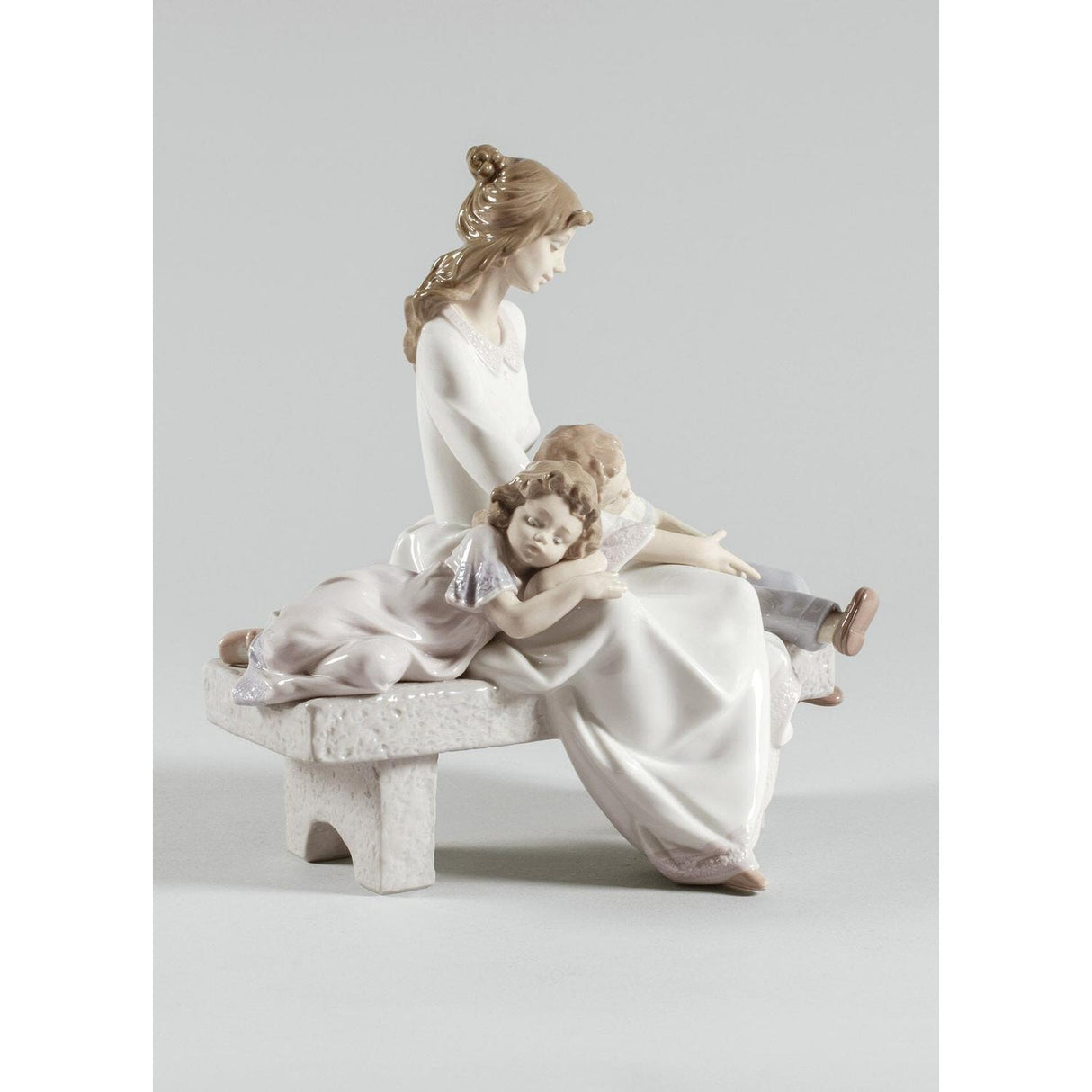 LLADRO' Figurina Madre Stanchi di Giocare 29x30cm Porcellana