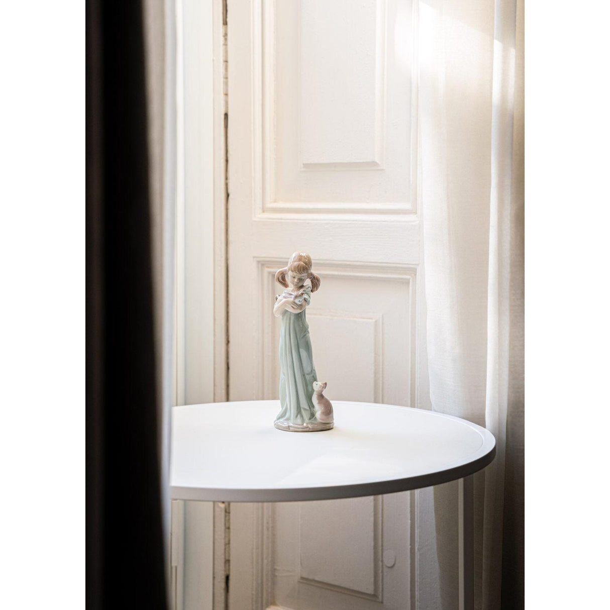 LLADRO' Figurina Ragazza con Gattini 21x7cm Porcellana
