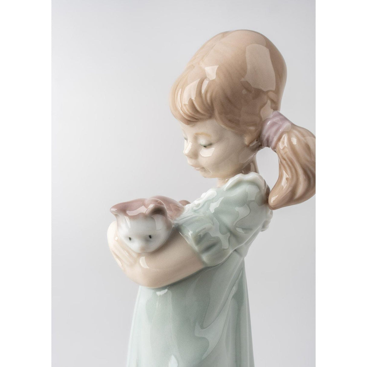 LLADRO' Figurina Ragazza con Gattini 21x7cm Porcellana