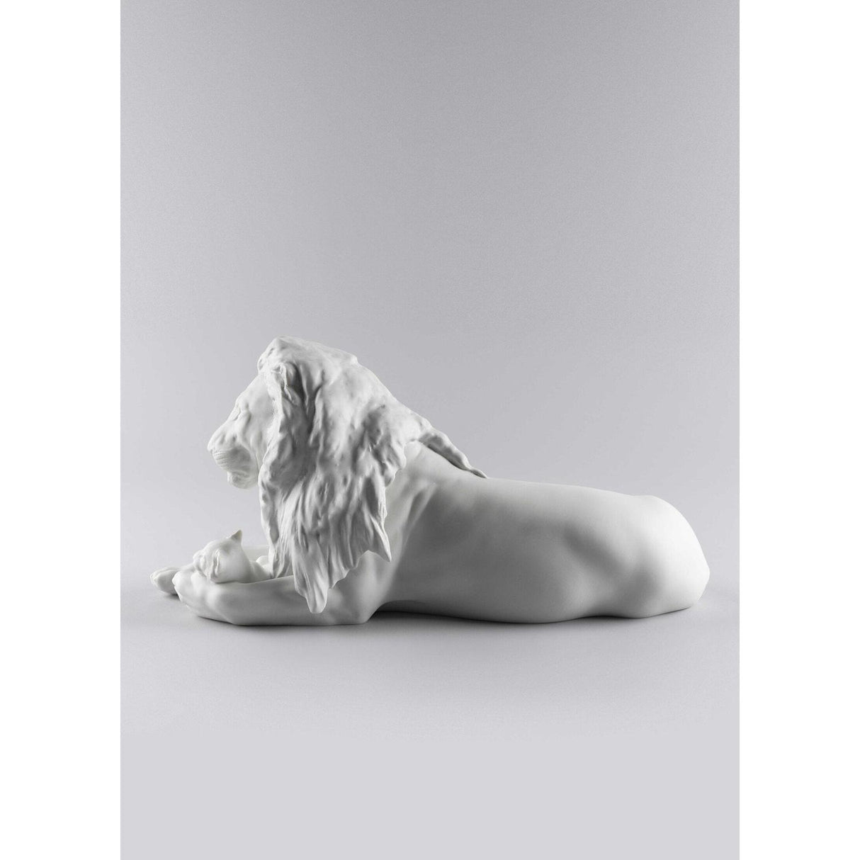 LLADRO' Figurina Leone con Cucciolo 21x44cm Porcellana