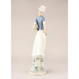 LLADRO' Figurina Infermiera 36x10cm Porcellana