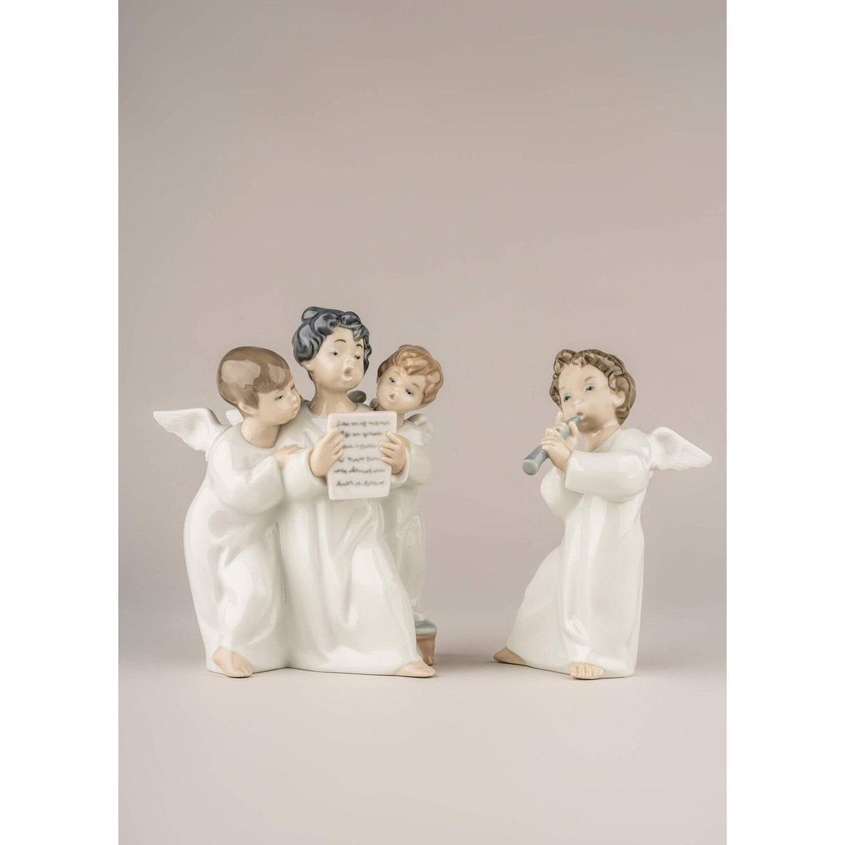 LLADRO' Figurina Coro di Angeli 18x12cm Porcellana